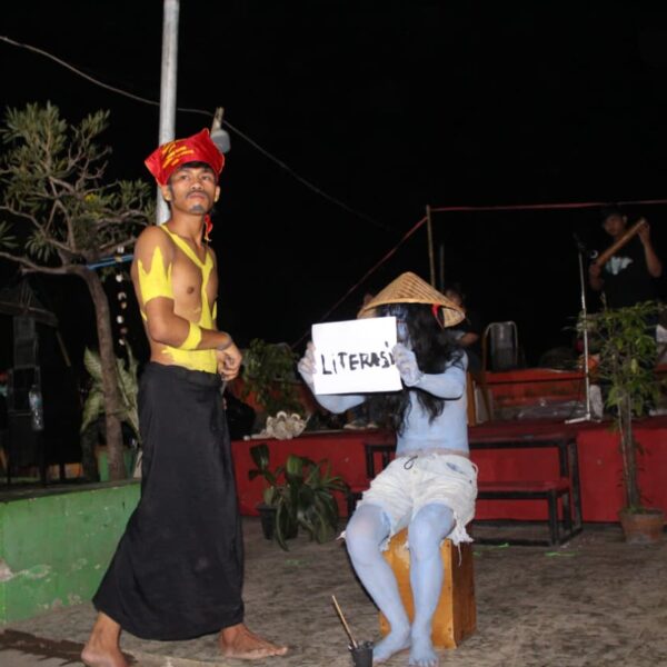 UKM Seni Pancoran: Dari Realitas Sosial Menjadi Karya Seni. 